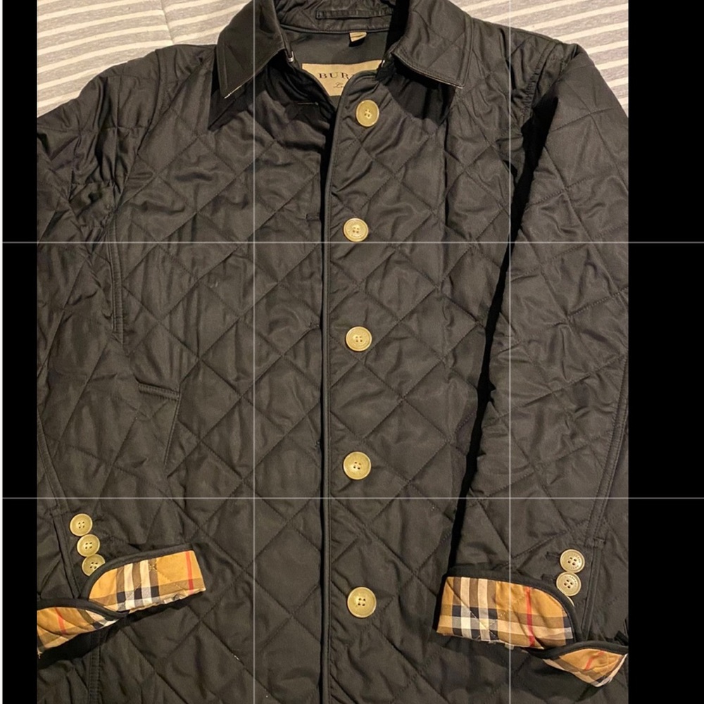 Quilted Burberry Jacket size L - perfect condition
